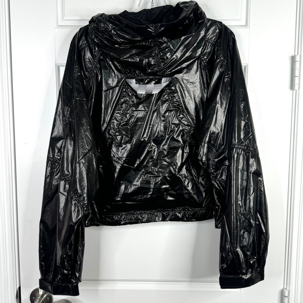 FREE PEOPLE FP Movement NEW Dew Drop Packable Rain Jacket NEW Size M Shiny Black - Picture 8 of 16